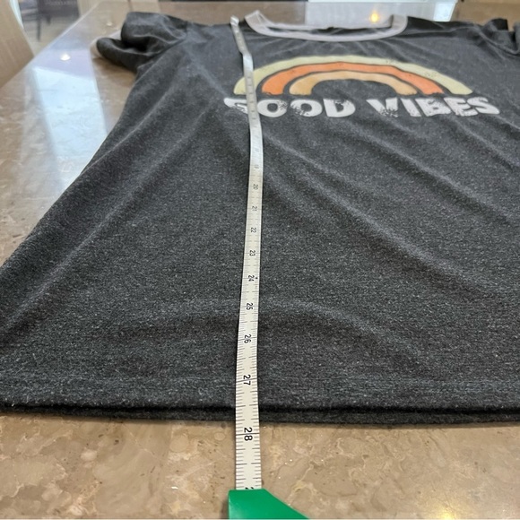 Grey short sleeve t shirt with white around neck and sleeves size medium - Picture 9 of 9